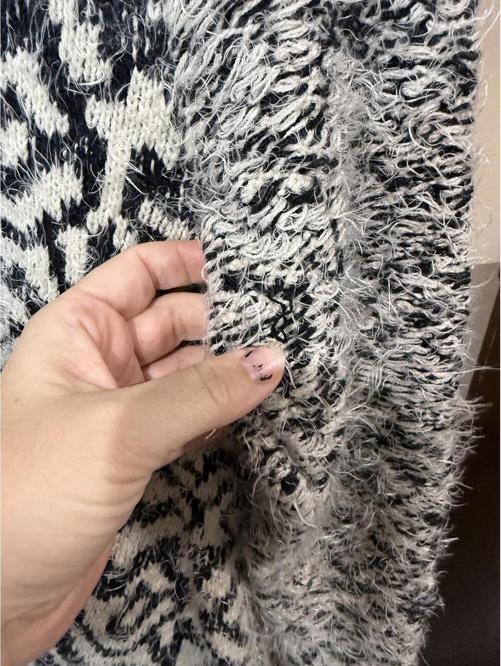 Jeans by Buffalo Women's Fuzzy Open Front Cardigan Sweater Large - Picture 7 of 8